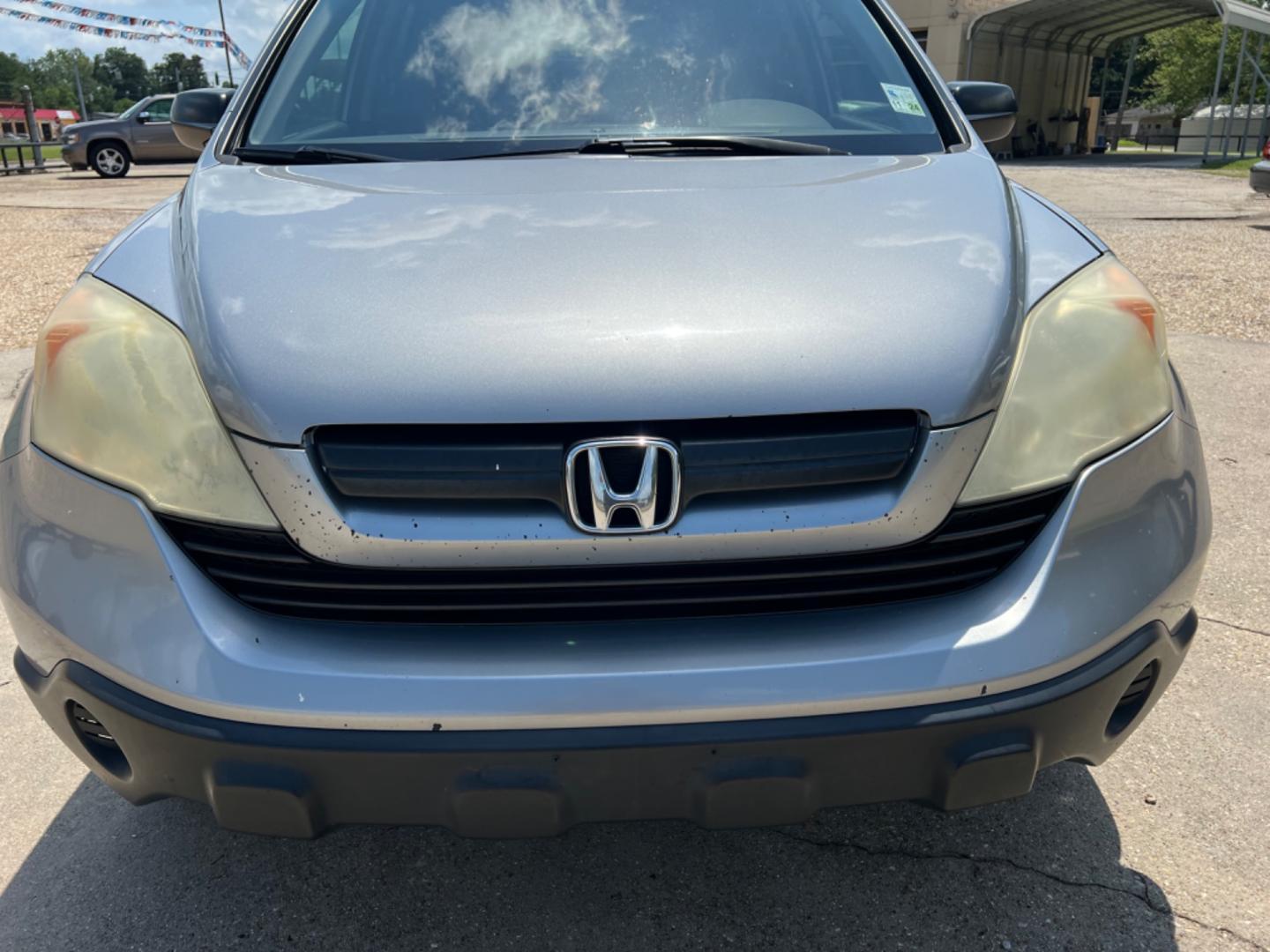 2008 Gray /Gray Honda CR-V LX (3CZRE383X8G) with an 2.4L 4 Cylinder engine, Automatic transmission, located at 4520 Airline Hwy, Baton Rouge, LA, 70805, (225) 357-1497, 30.509325, -91.145432 - 2008 Honda CR-V LX 2.4L 4Cylinder Gas Saver, Automatic, 158K Miles, Power Windows & Locks, Cold A/C, No Accidents But It Does Have A Dent On Drivers Door. FOR INFO PLEASE CONTACT JEFF AT 225 357-1497 CHECK OUT OUR A+ RATING WITH THE BETTER BUSINESS BUREAU WE HAVE BEEN A FAMILY OWNED AND OPERATED BUS - Photo#2